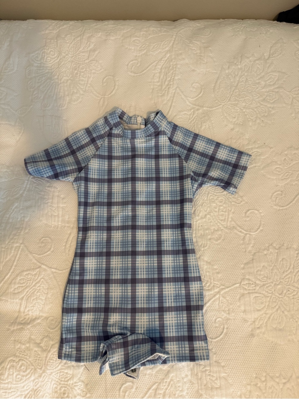 Minnow swim short sleeve rashguard one piece size 2T